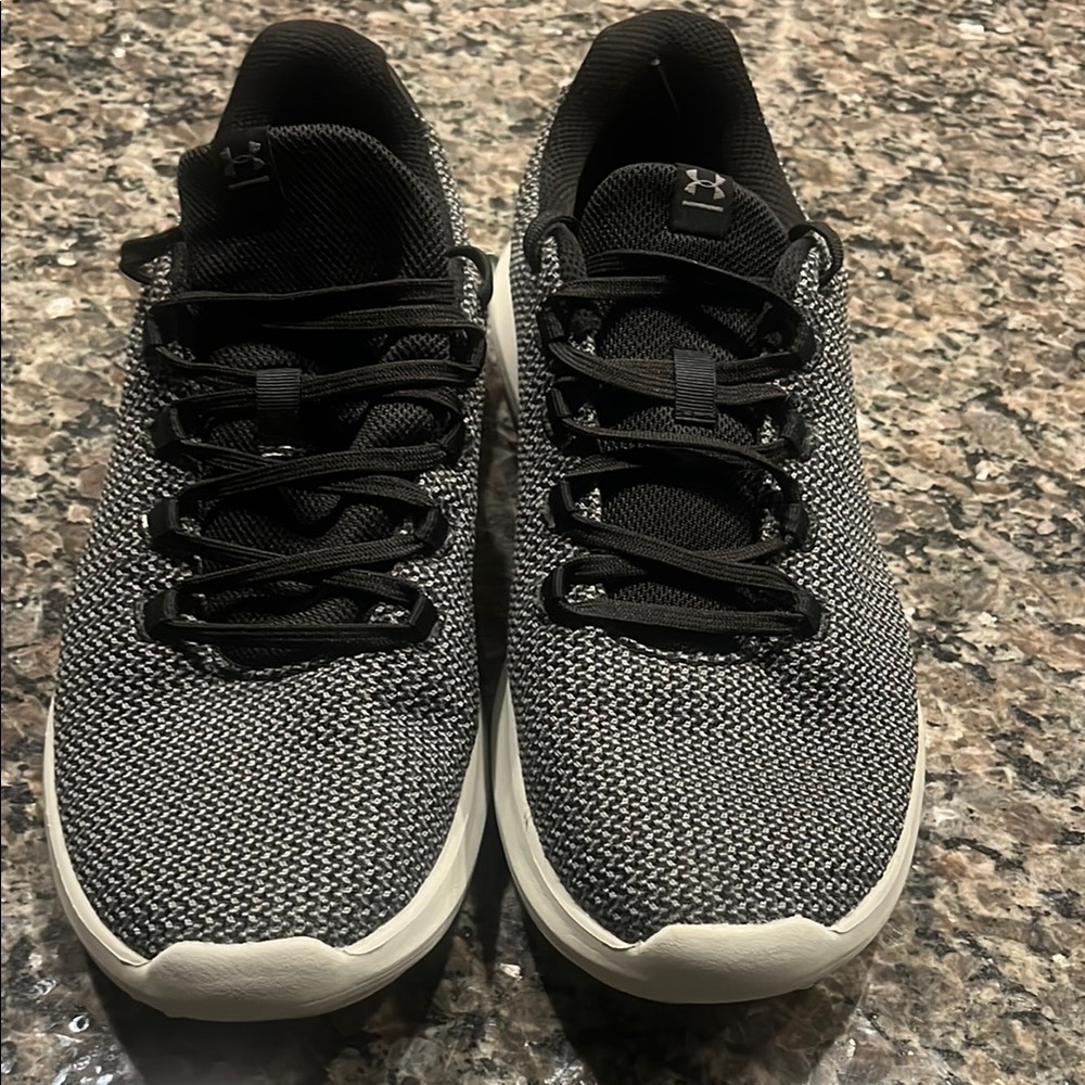 Under Armour Black and White Athletic Shoes Lightweight Mesh